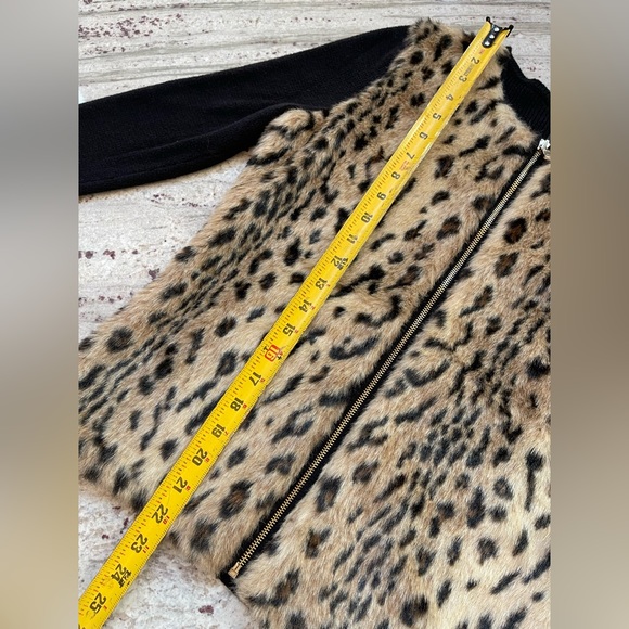 Ann Taylor Faux Fur Leopard Front Full Zip Sweater Jacket Women's size MP - Picture 8 of 11